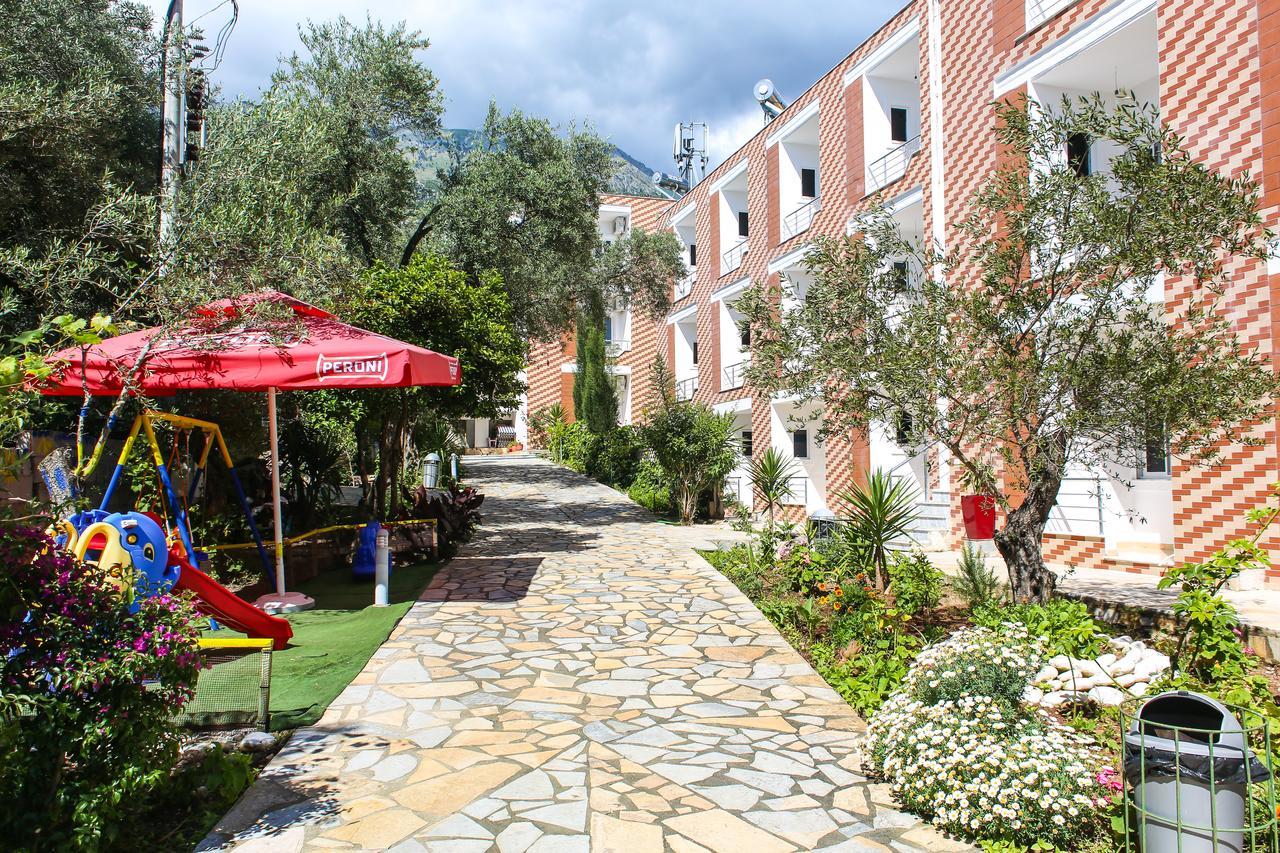 Noan Hotel & Resort Dhermi Ngoại thất bức ảnh
