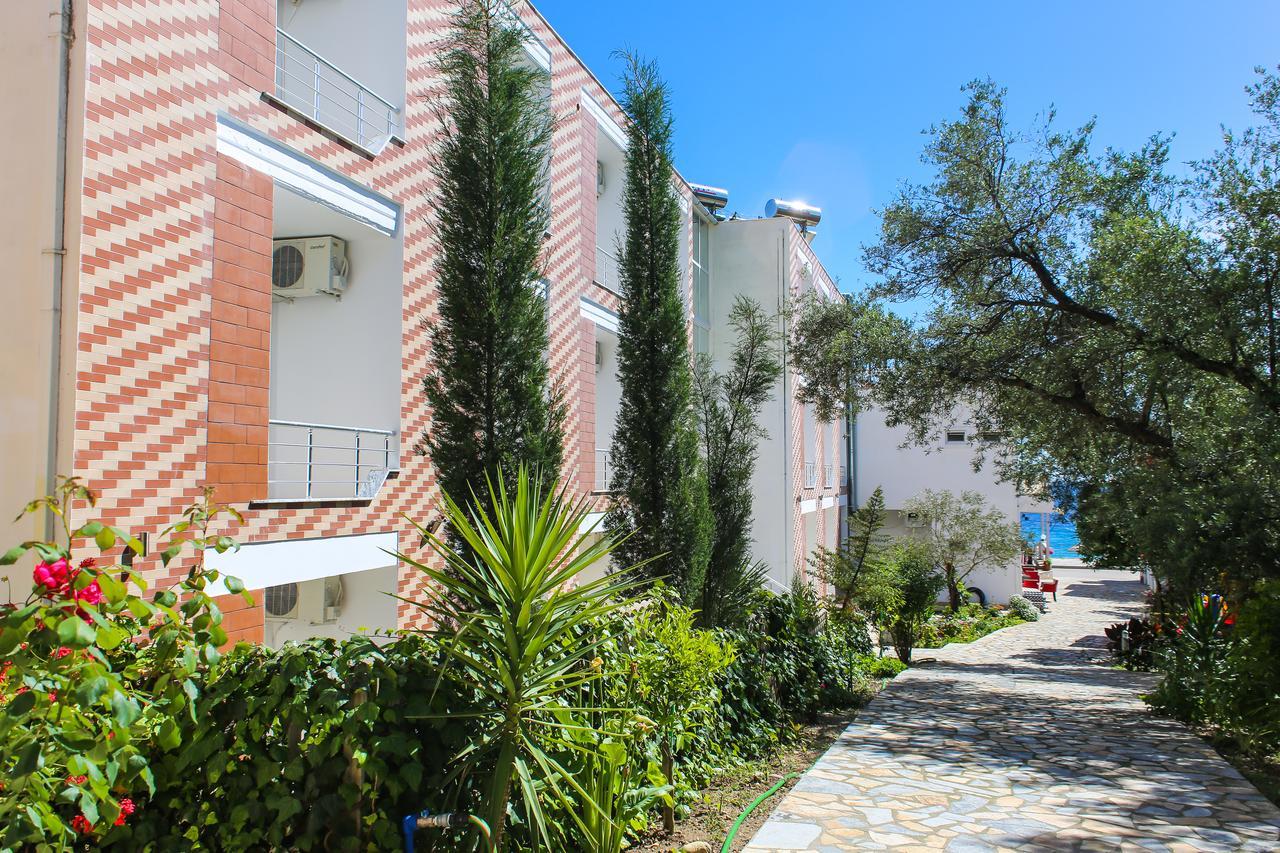 Noan Hotel & Resort Dhermi Ngoại thất bức ảnh